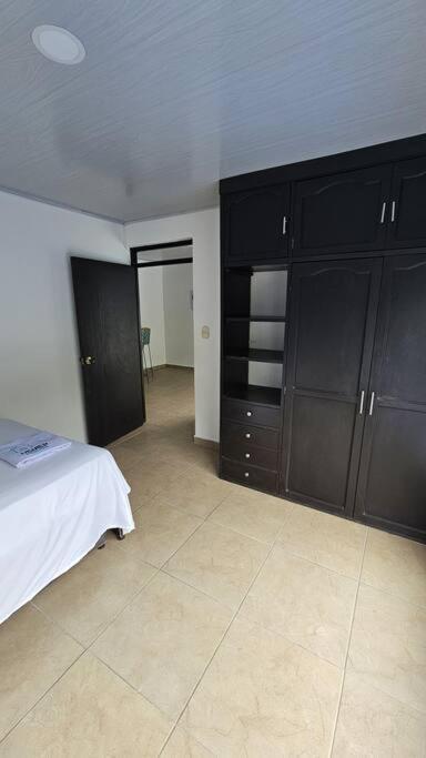 Denier House Guabinal Apto 2 41-60 Av Guabinal Ibague